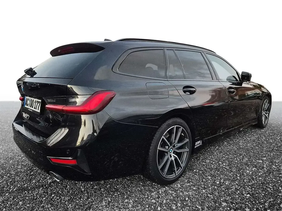 Gebraucht BMW 320 Sport Line 190 PS (139 kW) 2021 Saphirschwarz Kombi