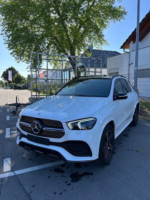 Weiß Gebraucht 2019 Mercedes GLE350 SUV | 46.500 € (Etwas zu teuer) - Bild 1/4