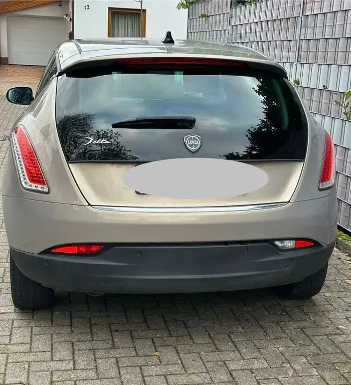 Gebraucht Lancia Delta 120 PS (88 kW) 2010 Silber Kleinwagen