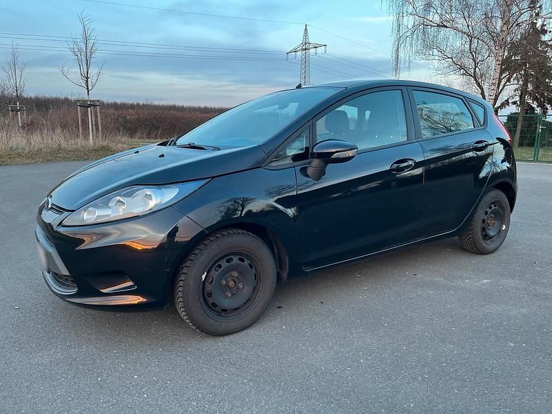 Gebraucht Ford Fiesta 82 PS (60 kW) 2011 Schwarz Kleinwagen