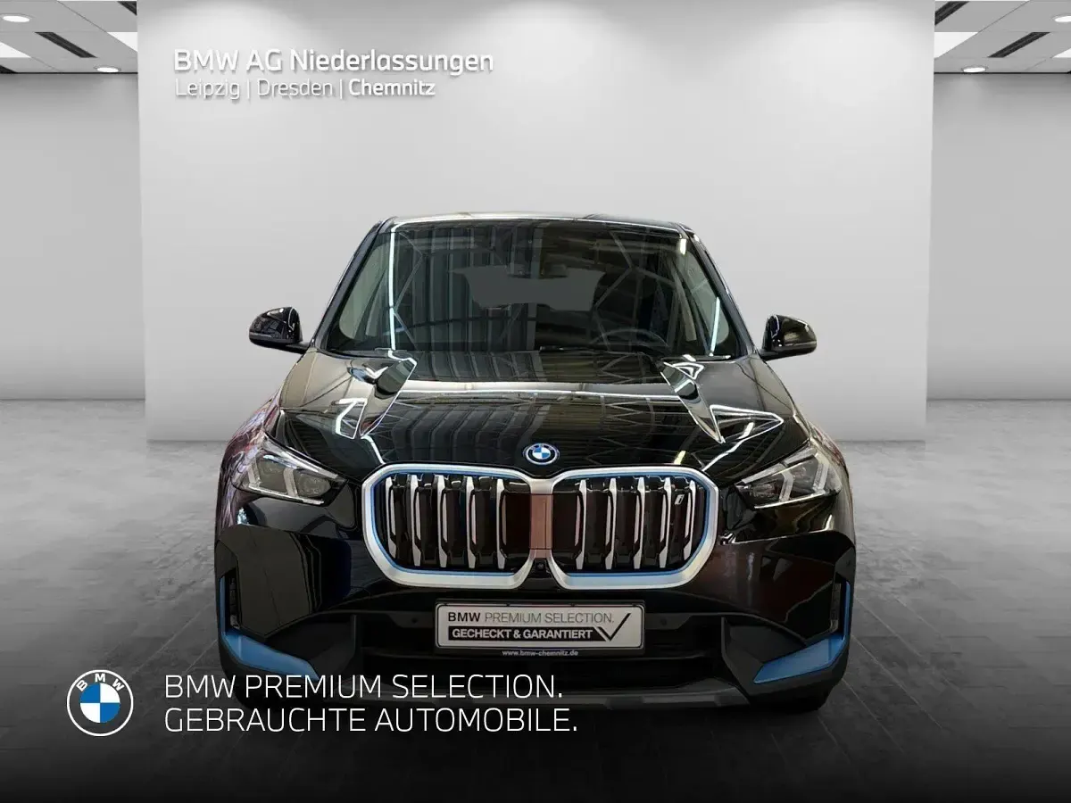 Gebraucht BMW iX1 Performance 200 kW (272 PS) 2023 Schwarz SUV