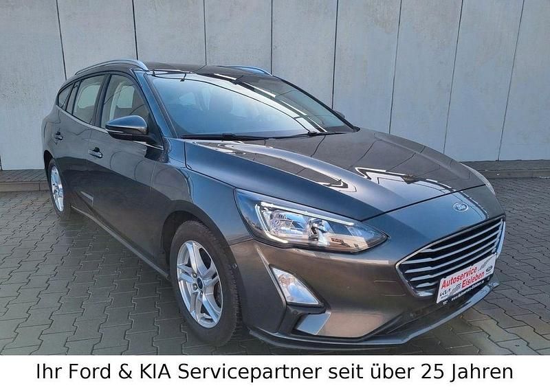 Gebraucht Ford Focus Cool & Connect 125 PS (91 kW) 2021 Grau Limousine