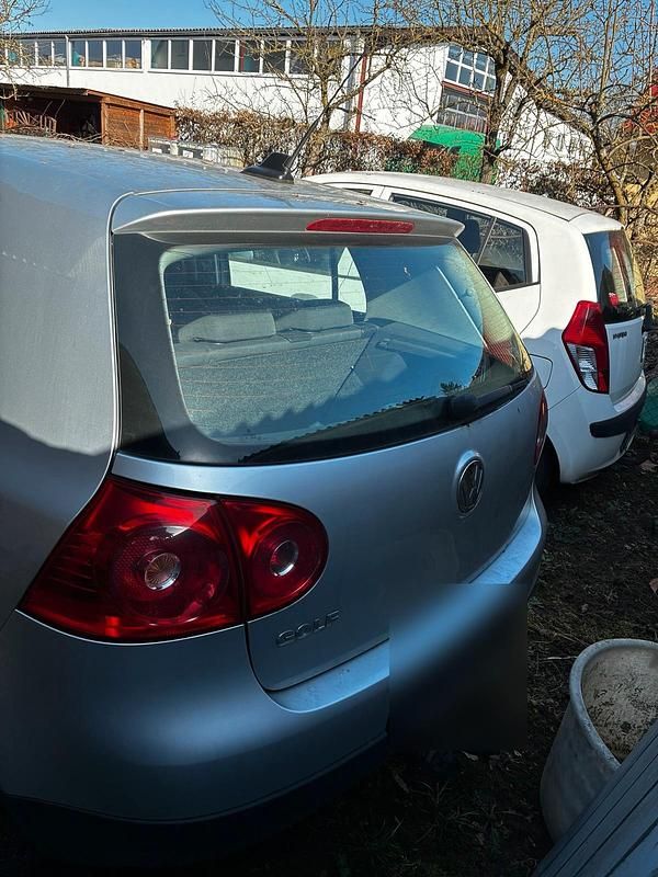 Gebraucht VW Golf VI 105 PS (77 kW) 2008 Silber Kleinwagen