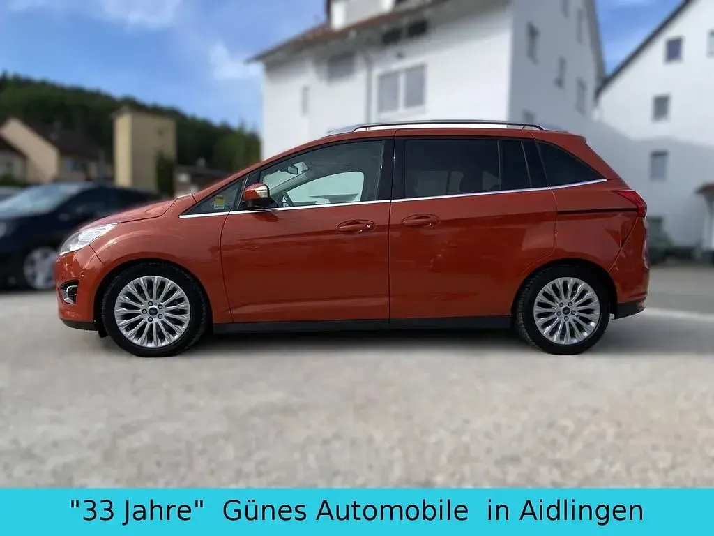Gebraucht Ford Grand C-Max Titanium 150 PS (110 kW) 2011 Orange Van / Kleinbus