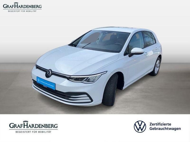Weiß Gebraucht 2024 VW Golf VIII Life Limousine | 22.555 € (Guter Preis) - Bild 1/3