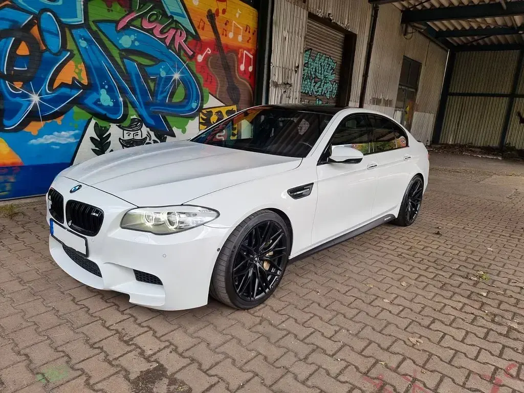 Gebraucht BMW M5 Performance 560 PS (411 kW) 2014 Weiß Limousine