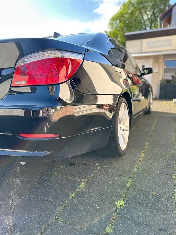 Gebraucht BMW 530 Performance 235 PS (172 kW) 2007 Schwarz Limousine
