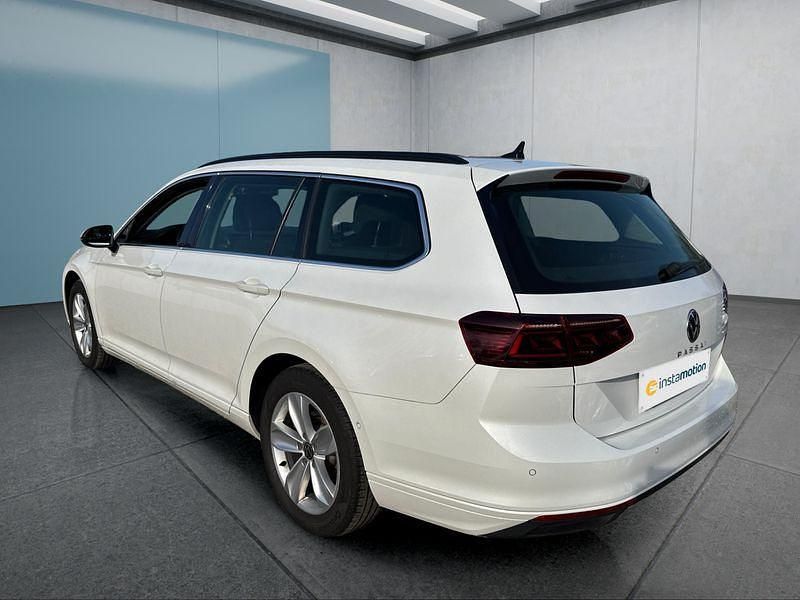 Usata VW Passat 200 CV (147 kW) 2022 Bianco Station wagon