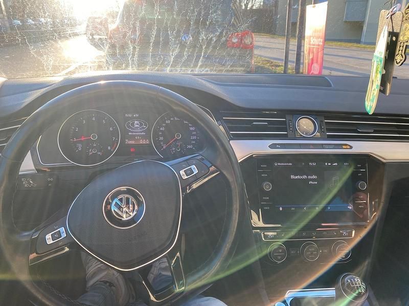 Gebraucht VW Passat 150 PS (110 kW) 2018 Schwarz Limousine