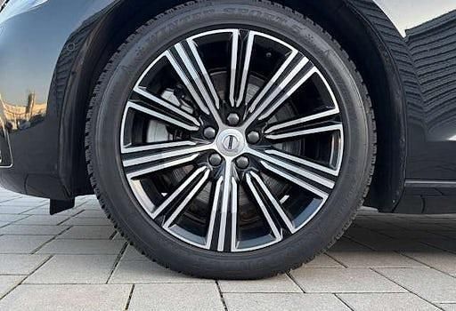 Gebraucht Volvo V60 Plus 455 PS (334 kW) 2024 Onyx schwarz Kombi