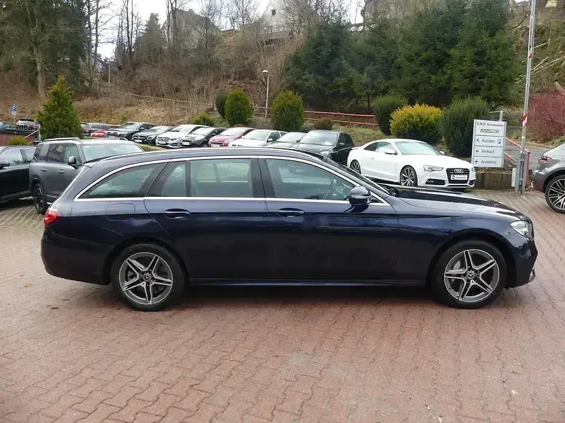Occasion Mercedes E300 AMG 194 ch (142 kW) 2022 Bleue Berline