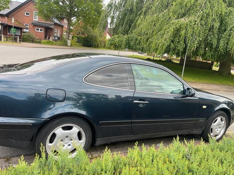 Schwarz Gebraucht 1998 Mercedes CLK200 Coupé | 2.300 € (Fairer Preis) - Bild 1/4