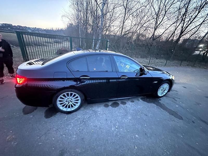 Gebraucht BMW 530 Performance 258 PS (189 kW) 2011 Schwarz Limousine