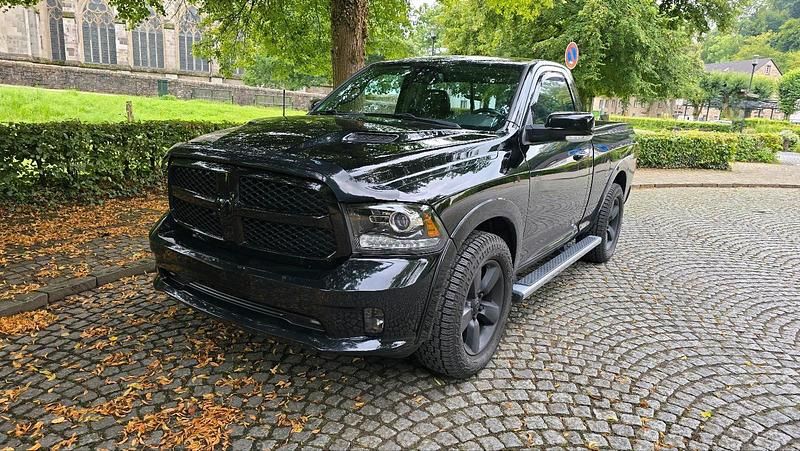 Schwarz Gebraucht 2015 Dodge Ram Abholung | 38.985 € (Etwas zu teuer) - Bild 1/4
