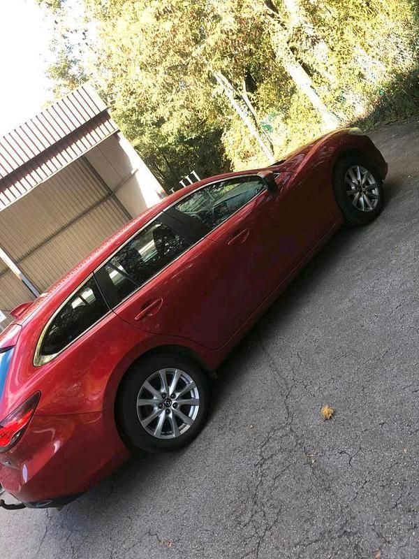 Gebraucht Mazda 6 150 PS (110 kW) 2013 Rot Kombi
