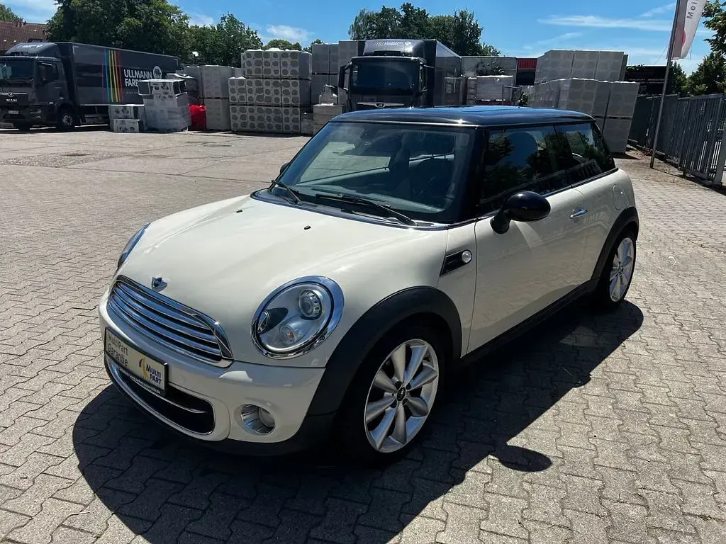 Gebraucht Mini Cooper D 111 PS (81 kW) 2014 Weiß Kleinwagen