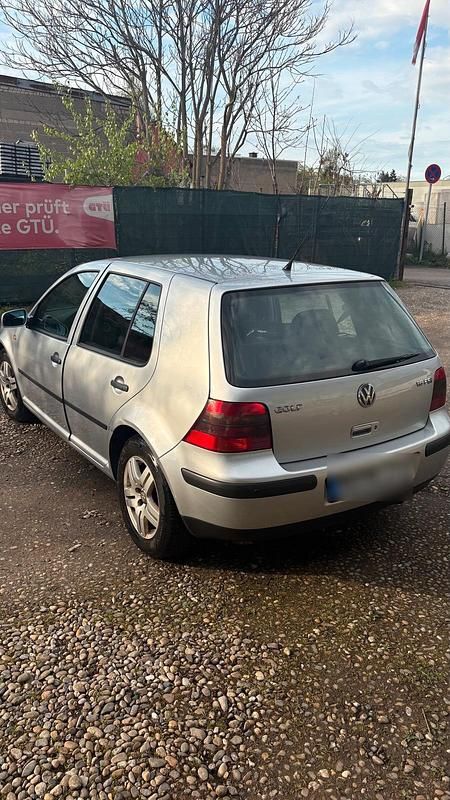 Gebraucht VW Golf IV 110 PS (80 kW) 2002 Silber Limousine