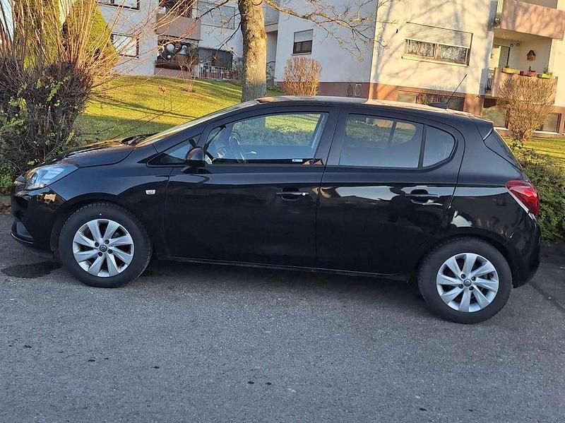 Schwarz Gebraucht 2017 Opel Corsa Limousine | 9.200 € - Bild 1/4