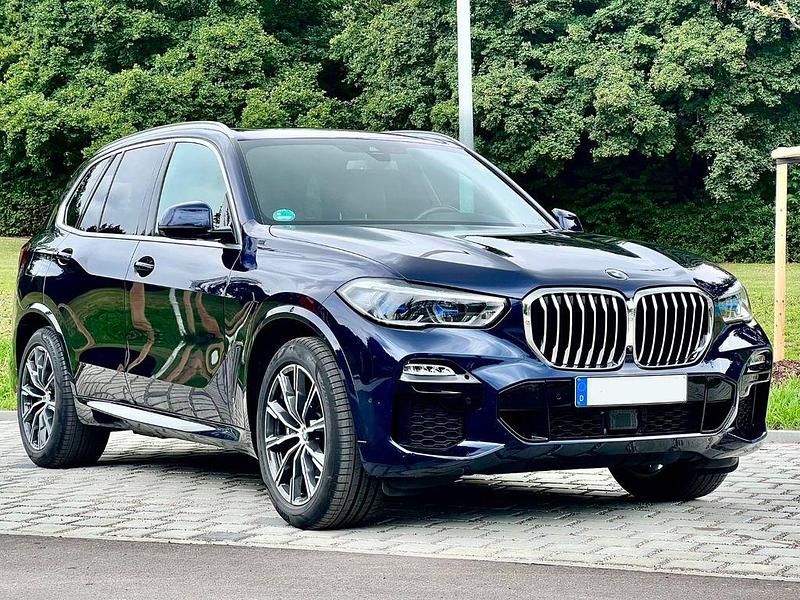 Blau Gebraucht 2020 BMW X5 M Sport SUV | 52.699 € (Guter Preis) - Bild 1/4