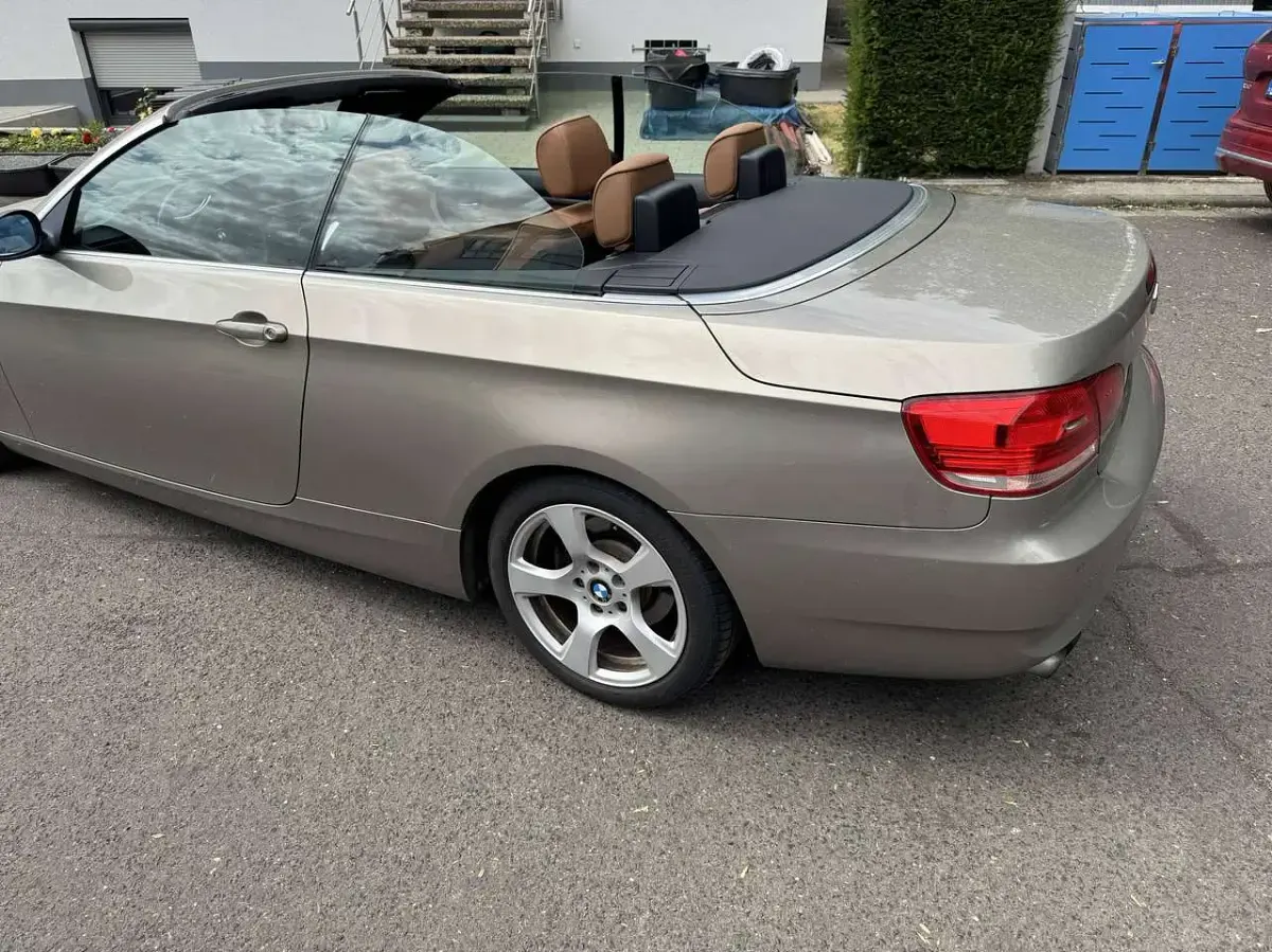 Gebraucht BMW 325 218 PS (160 kW) 2007 Cabrio
