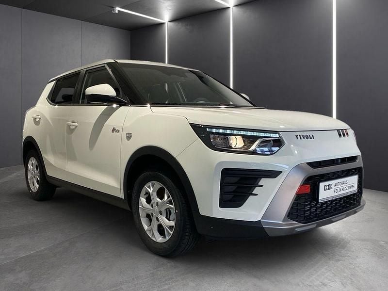 Neu SsangYong Tivoli 163 PS (119 kW) 2025 Grand white SUV