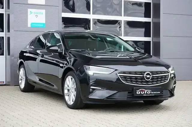 Gebraucht Opel Insignia Business Elegance 174 PS (127 kW) 2020 Andere Limousine
