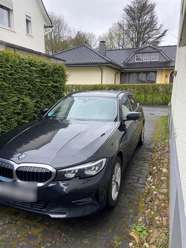 Gebraucht BMW 318 Advantage 150 PS (110 kW) 2020 Schwarz Kombi
