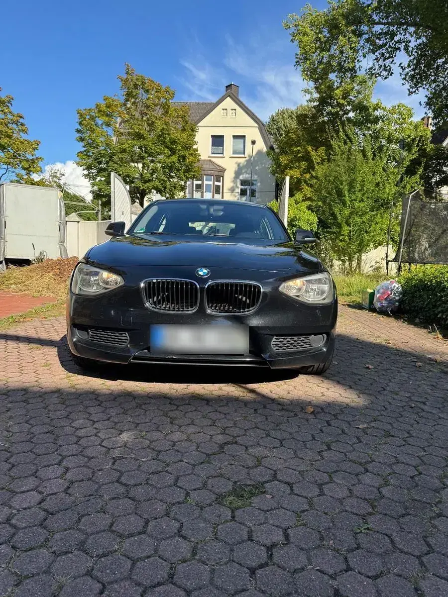 Gebraucht BMW 116 Sport Line 136 PS (100 kW) 2012 Schwarz Kleinwagen