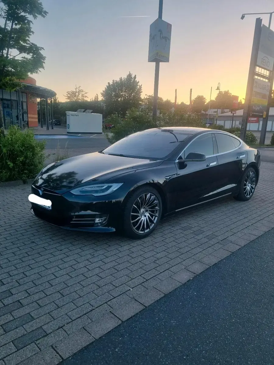 Gebraucht Tesla Model S 385 kW (524 PS) 2018 Andere farben Kleinwagen