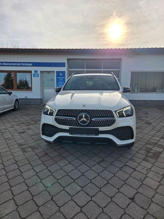 Weiß Gebraucht 2021 Mercedes GLE400 SUV | 63.799 € (Fairer Preis) - Bild 1/4