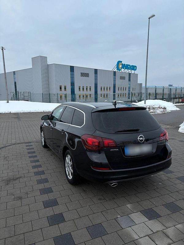 Gebraucht Opel Astra Edition 165 PS (121 kW) 2012 Schwarz Kombi