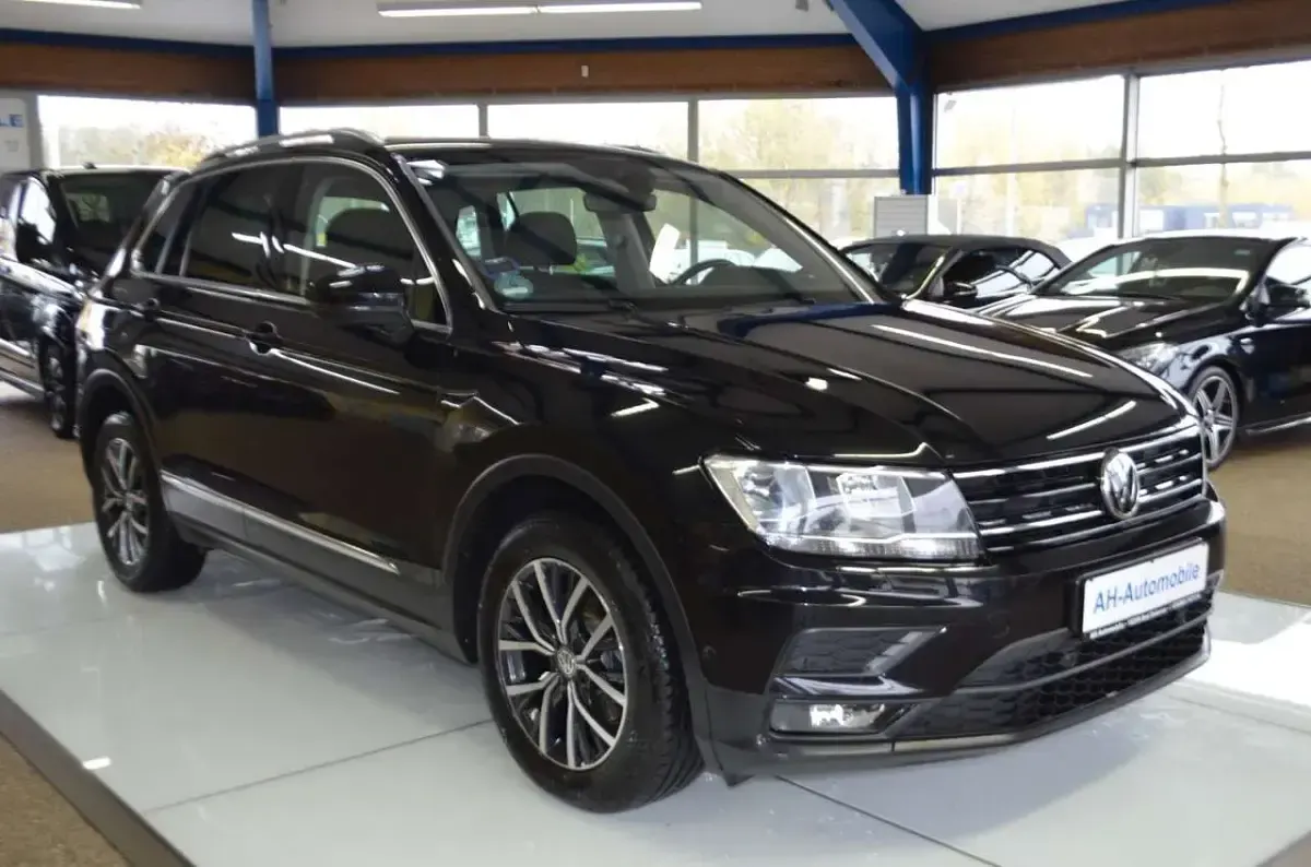Gebraucht VW Tiguan R 150 PS (110 kW) 2020 Schwarz SUV