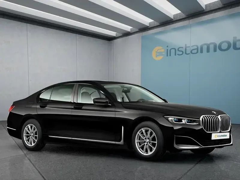 Gebraucht BMW 740 340 PS (250 kW) 2022 Schwarz Limousine