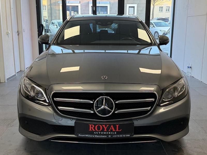 Gebraucht Mercedes E200 160 PS (117 kW) 2020 Grau Kombi