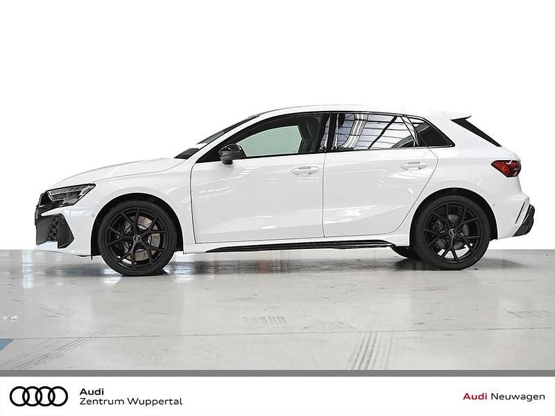 Gebraucht Audi RS3 Sport 400 PS (294 kW) 2026 Arkonaweiß Limousine