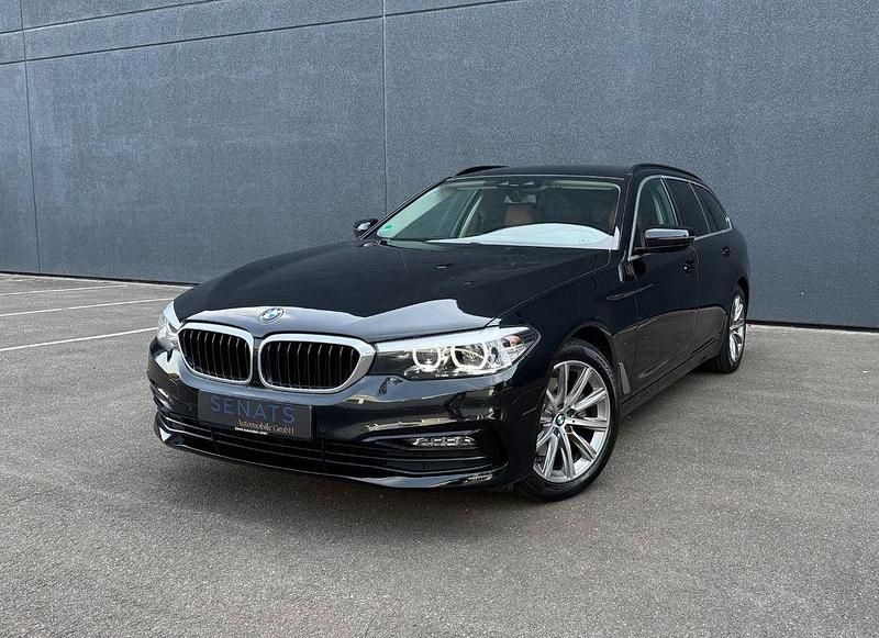 Schwarz Gebraucht 2017 BMW 520 Sport Line Limousine | 19.890 € (Superpreis) - Bild 1/4