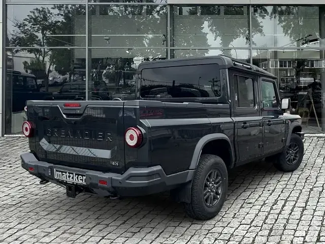 Neu Ineos Grenadier 249 PS (183 kW) 2026 Grau SUV