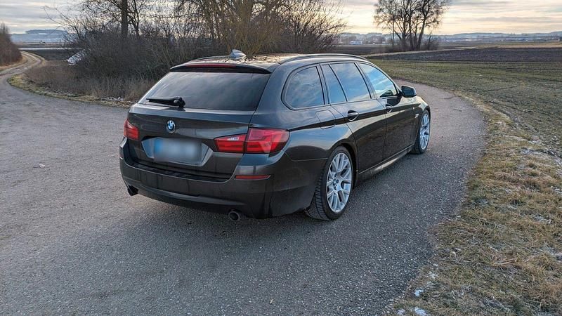 Gebraucht BMW 535 M Sport 299 PS (219 kW) 2011 Grau Kombi