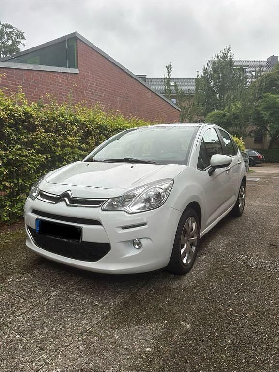 Weiß Gebraucht 2015 Citroën C3 Attraction Kleinwagen | 5.800 € (Etwas zu teuer) - Bild 1/4