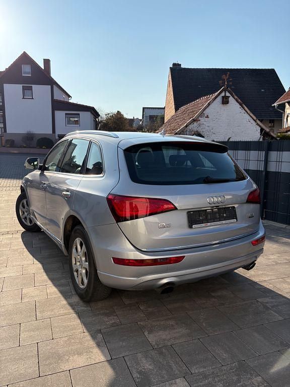 Gebraucht Audi Q5 S-Line 179 PS (131 kW) 2015 Silber SUV
