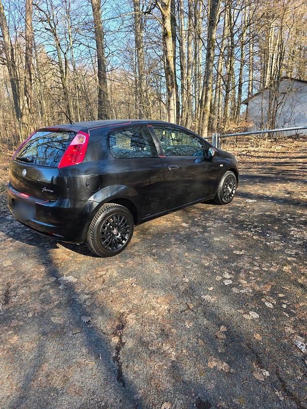 Gebraucht Fiat Grande Punto 65 PS (47 kW) 2006 Schwarz Kleinwagen