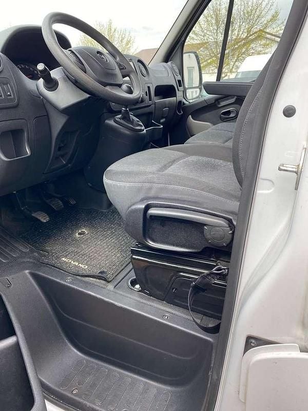 Gebraucht Opel Movano 131 PS (96 kW) 2018 Weiß Van