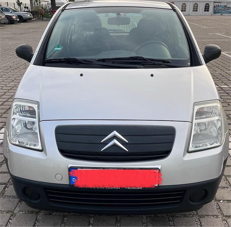Silber Gebraucht 2007 Citroën C2 Kleinwagen | 1.700 € - Bild 1/4