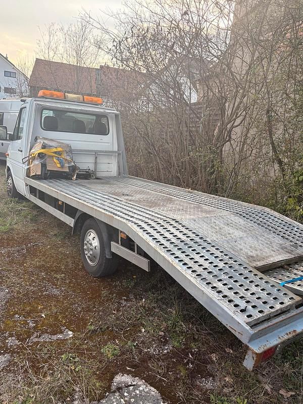 Second-hand Mercedes Sprinter 156 CP (114 kW) 2000 Alb