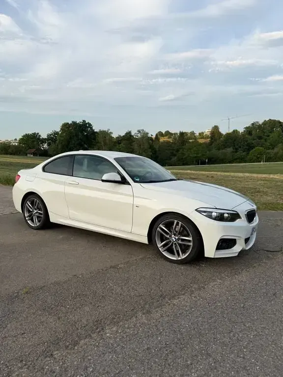 Gebraucht BMW 220 M Sport 184 PS (135 kW) 2017 Weiß Coupé