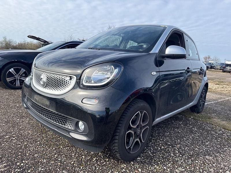 Gebraucht Smart ForFour Prime 71 PS (52 kW) 2016 Silber Kleinwagen