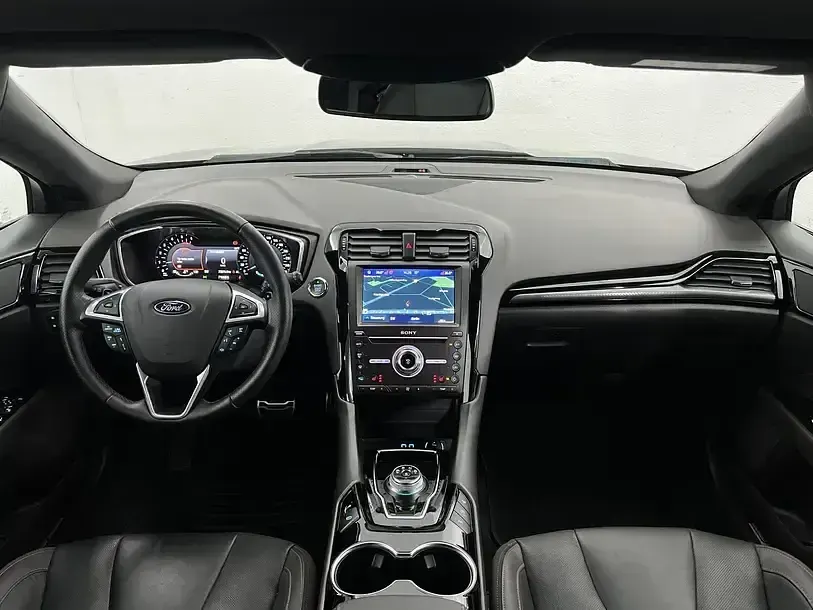 Gebraucht Ford Mondeo ST-Line 194 PS (142 kW) 2022 Obsidianschwarz (metallic) Kombi