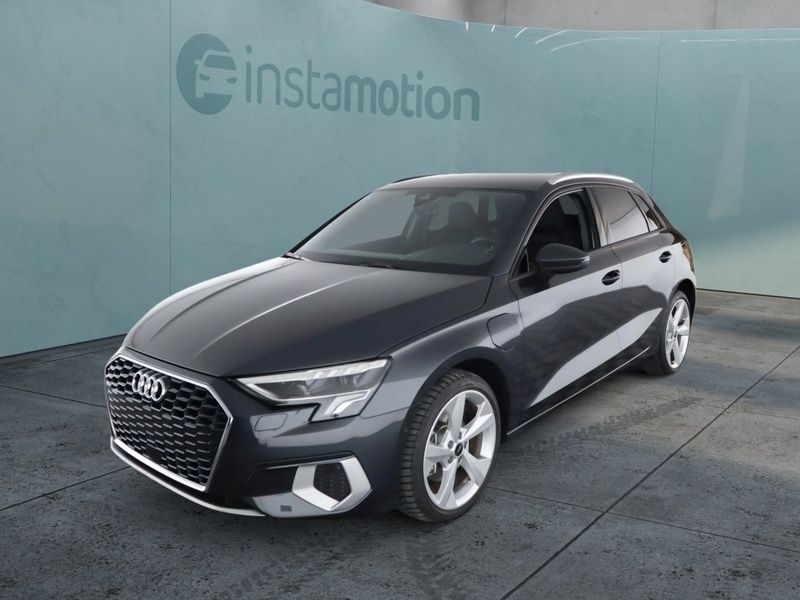 Grau Gebraucht 2024 Audi A3 Sportback e-tron Advanced Plus Limousine | 39.575 € - Bild 1/3