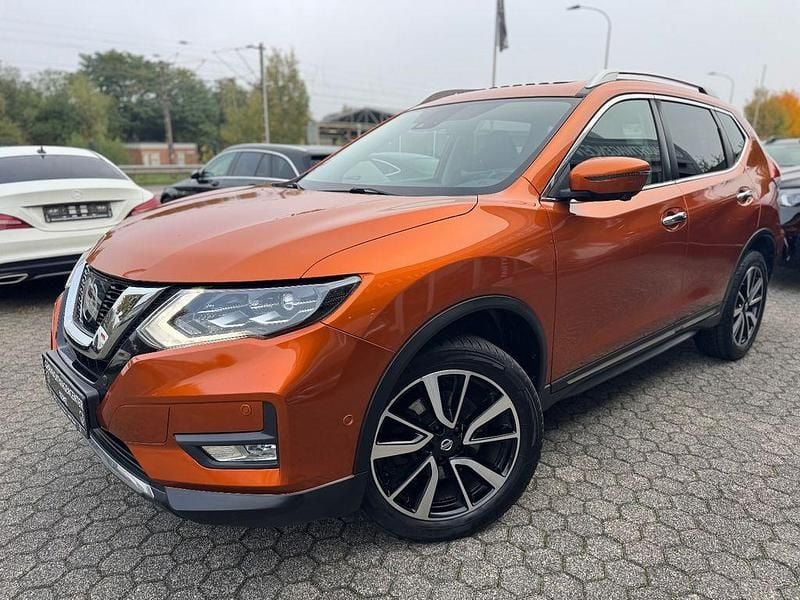 Orange Gebraucht 2018 Nissan X-Trail Tekna SUV | 16.990 € (Guter Preis) - Bild 1/4