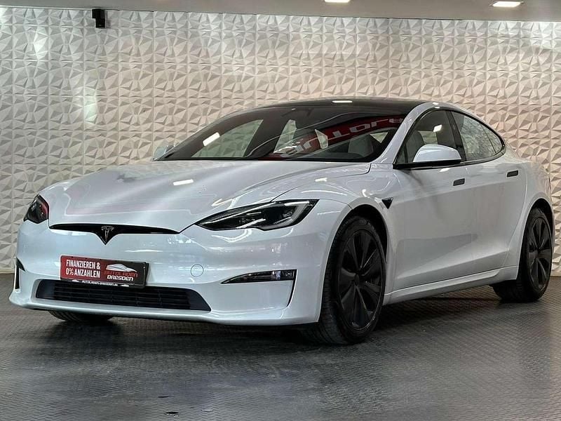 Używany Tesla Model S 492 kW (670 KM) 2023 Biały Hatchback
